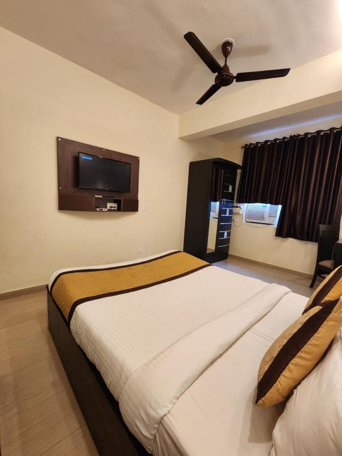 Seasons I & Dorms 3* Madgaon