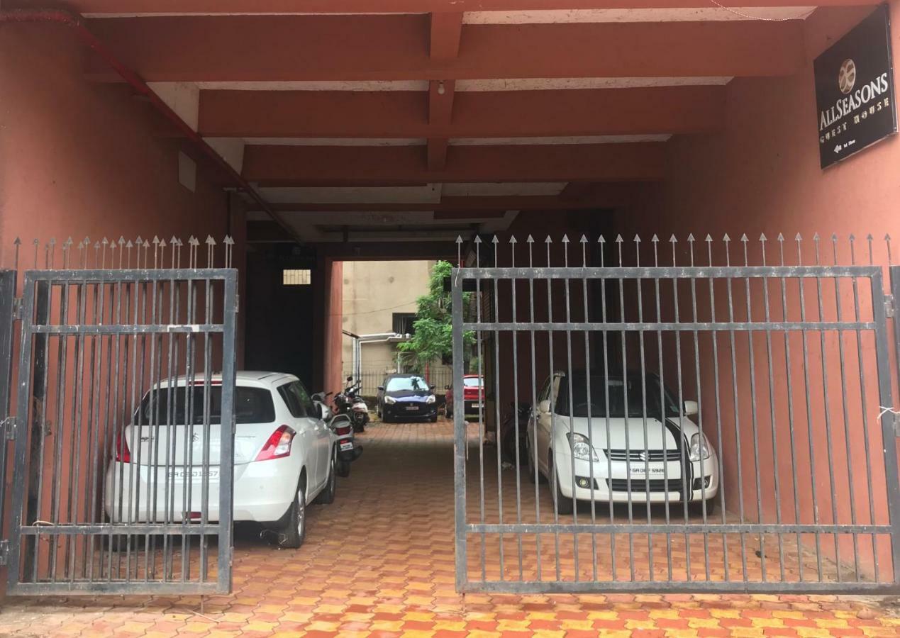 Seasons I & Dorms Guest house Madgaon
